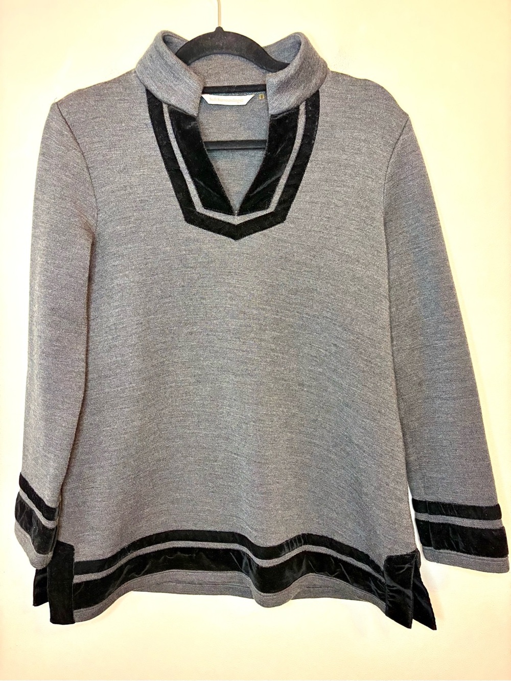 Soft Surroundings Gray Wool Blend Velvet Trim Tunic Sweater M Estimated